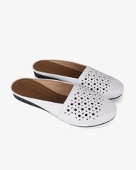 Dép Bít Mũi Hạnh Dung Đục Lỗ HD041094AD