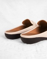 Dép Bít Mũi Hạnh Dung Mũi Tròn Nhẹ Êm HD04954AD