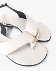 Sandal Xẹp Hạnh Dung Xỏ Ngón Khóa Vàng HD1074BN