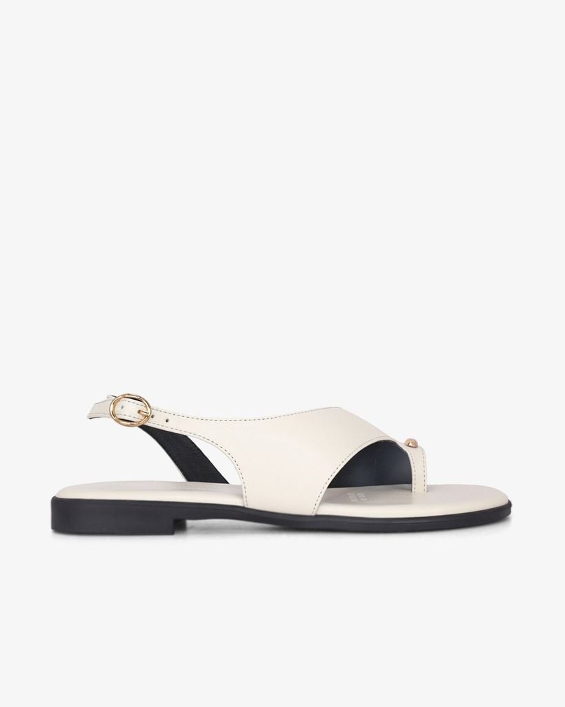 Sandal Xẹp Hạnh Dung Xỏ Ngón Khóa Vàng HD1074BN