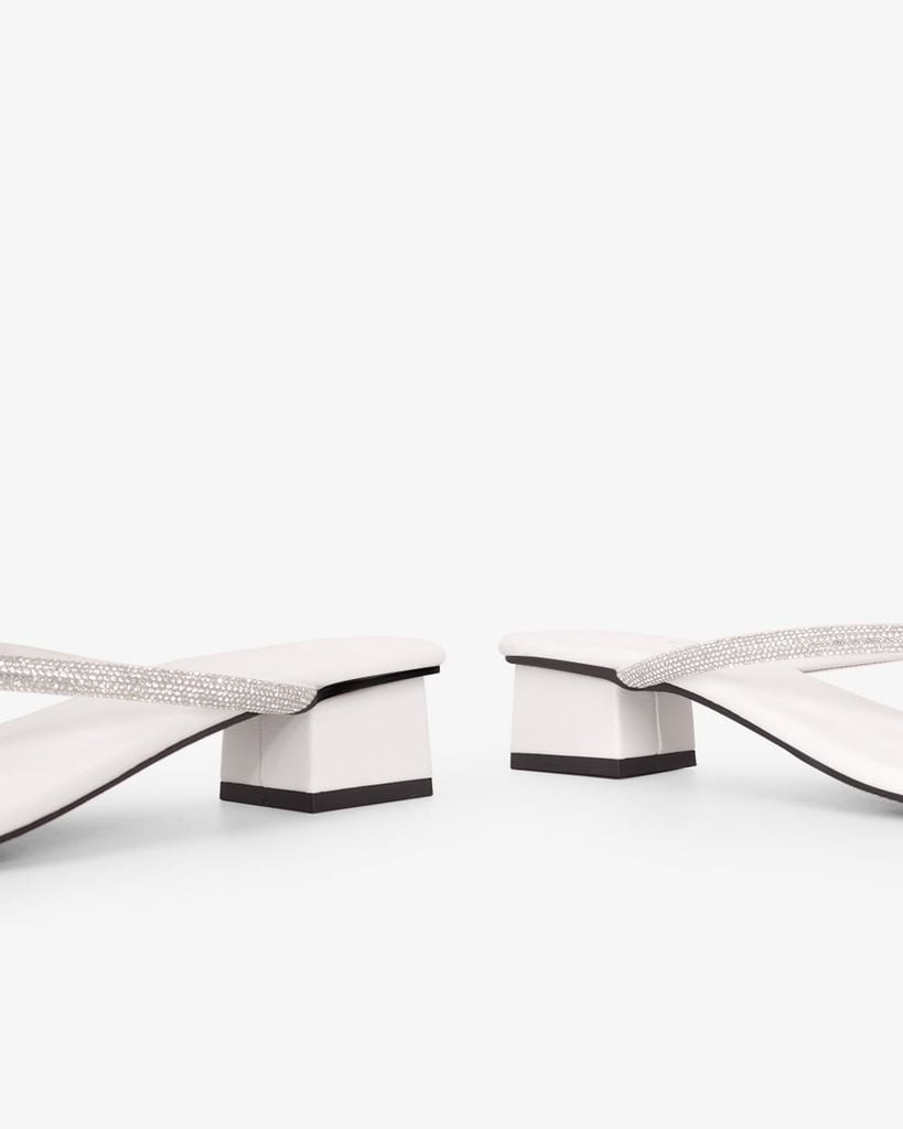 Dép Cao Gót Hạnh Dung Xỏ Ngón  Khóa Hoạt Hình