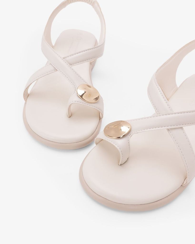 Sandal Hạnh Dung Xỏ Ngón Khoen Vàng HD11172AV