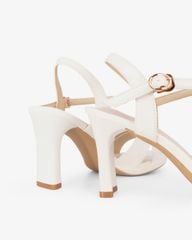 Sandal Cao Gót Hạnh Dung Quai Chéo Gót Trụ HD27307BI