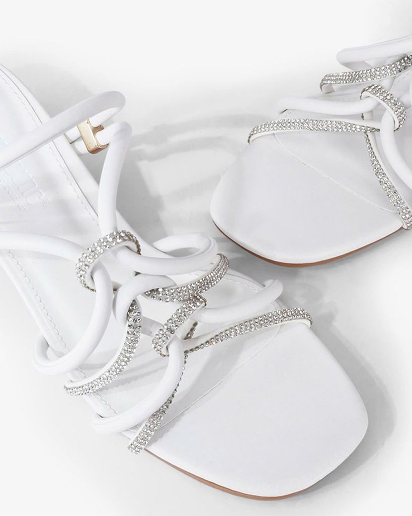 Sandal Cao Gót Hạnh Dung Quai Luồn Xoàn Gót Mica HD29178AY