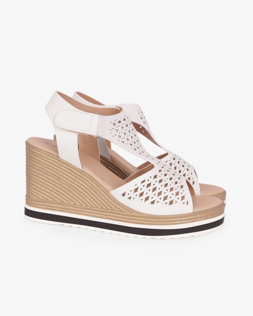 Sandal Đế Xuồng Hạnh Dung Quai Yếm Đục Lỗ HD29199AY