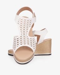 Sandal Đế Xuồng Hạnh Dung Quai Yếm Đục Lỗ HD29199AY