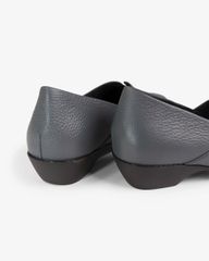 Giày Đế Xuồng Hạnh Dung Viền Chỉ Cách Điệu HD04975AD