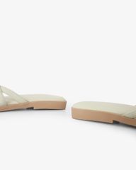 Dép Xẹp Hạnh Dung Ba Quai Mảnh Khóa Xoàn HD27330BI