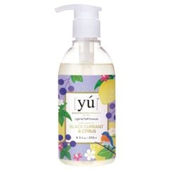 Yú Light & Fluff Formula Black Currant & Citrus Dầu tắm chiết xuất Quả lý chua đen & Cam