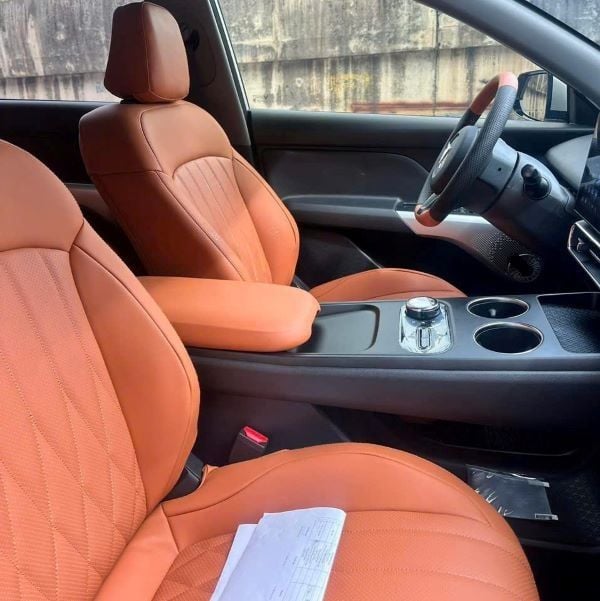 Tổng hợp mẫu ghế da giá rẻ cho xe Limo Green