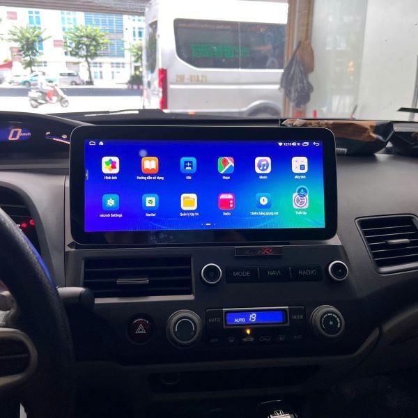 Màn hình Honda Civic 2008 kiểu Mercedes mới nhất