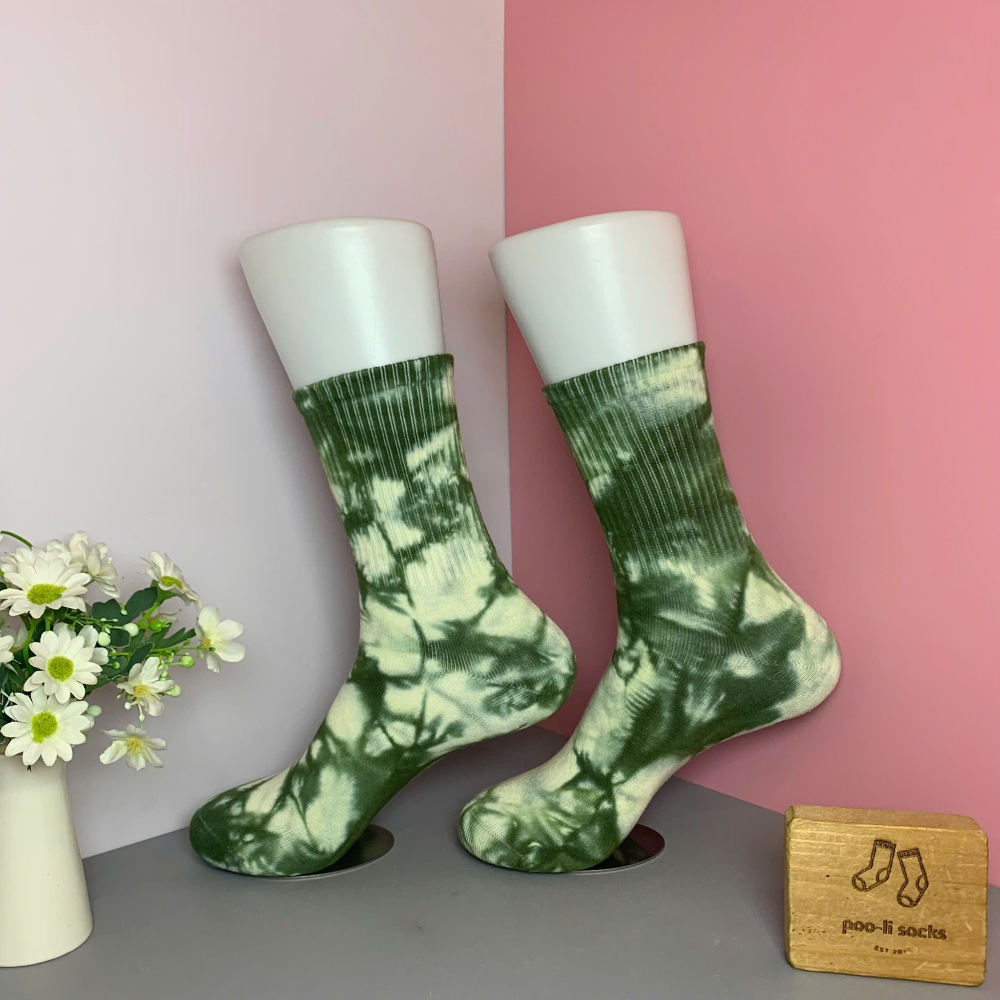 Vớ dài họa tiết màu loang