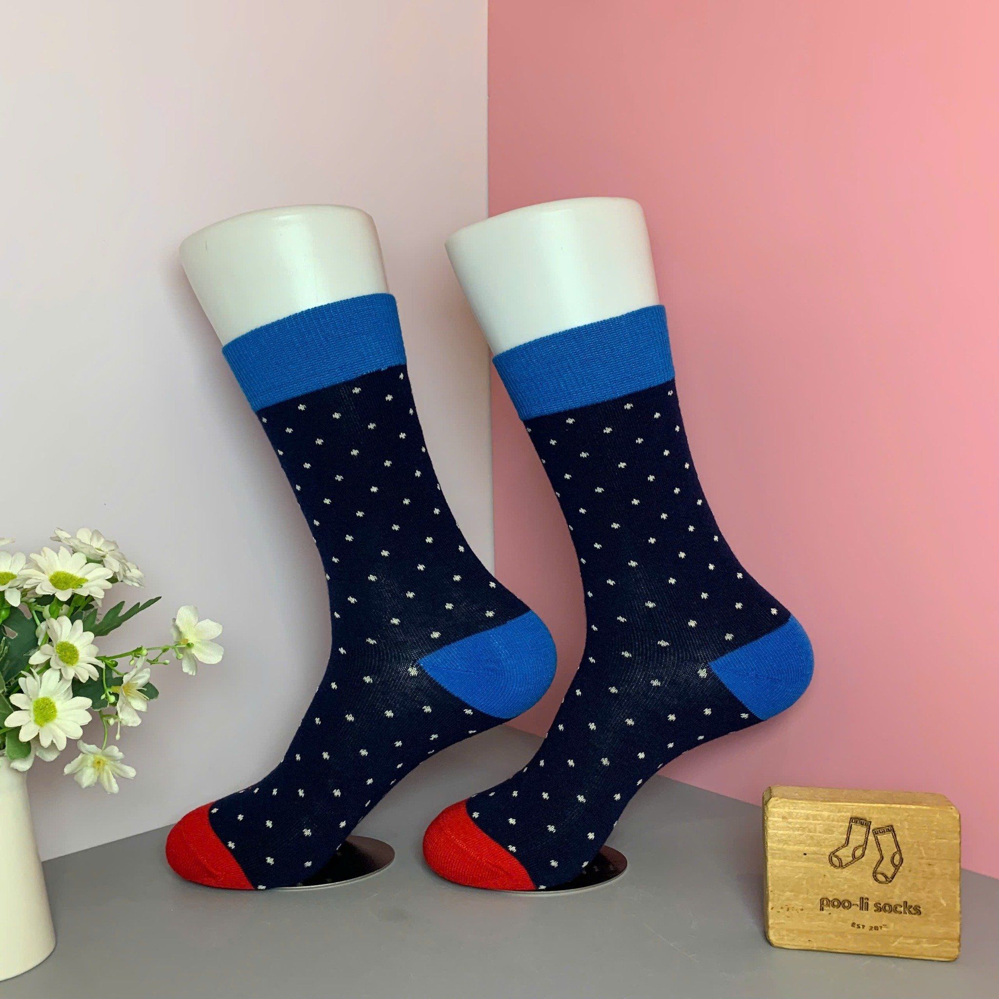 Vớ dài chấm bi xanh dương