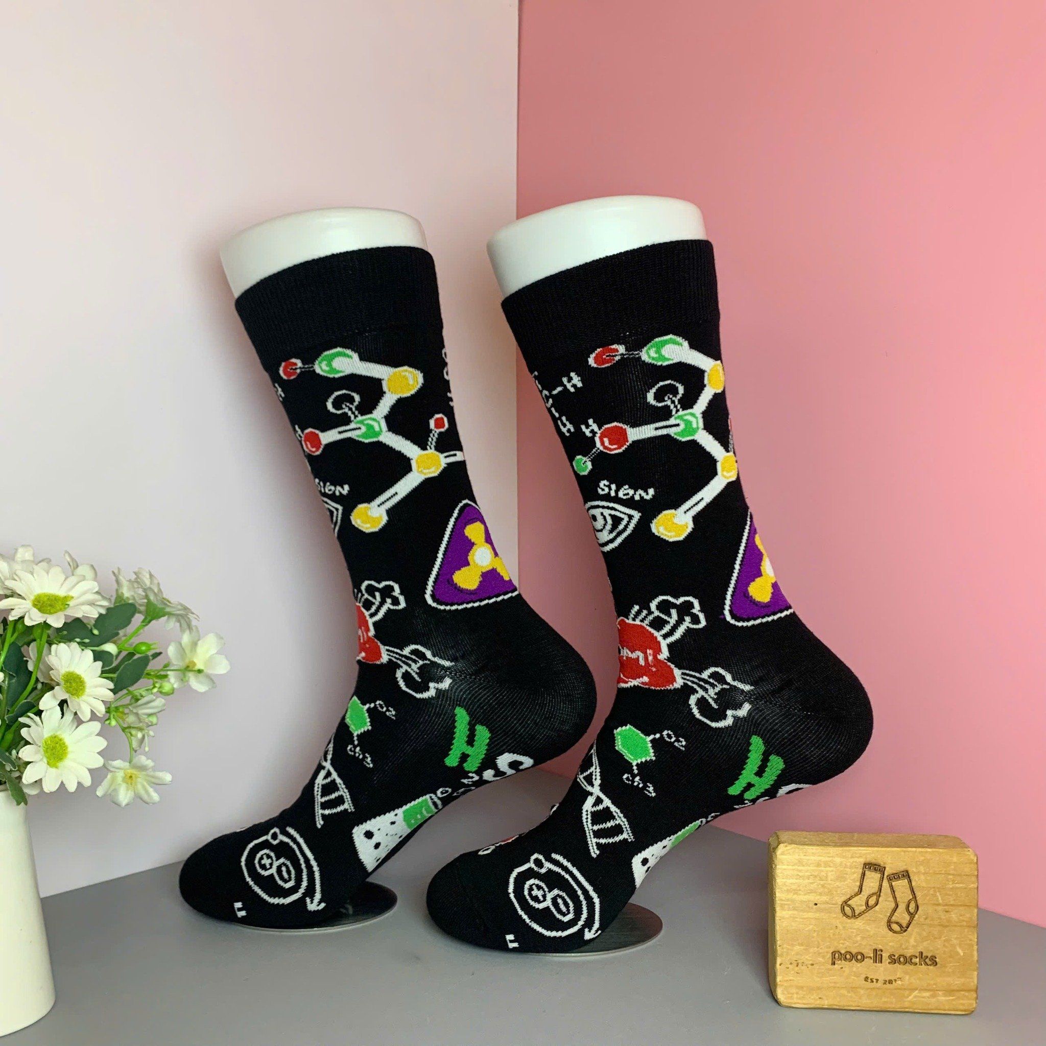 Vớ dài hoạ tiết kết cấu sinh học