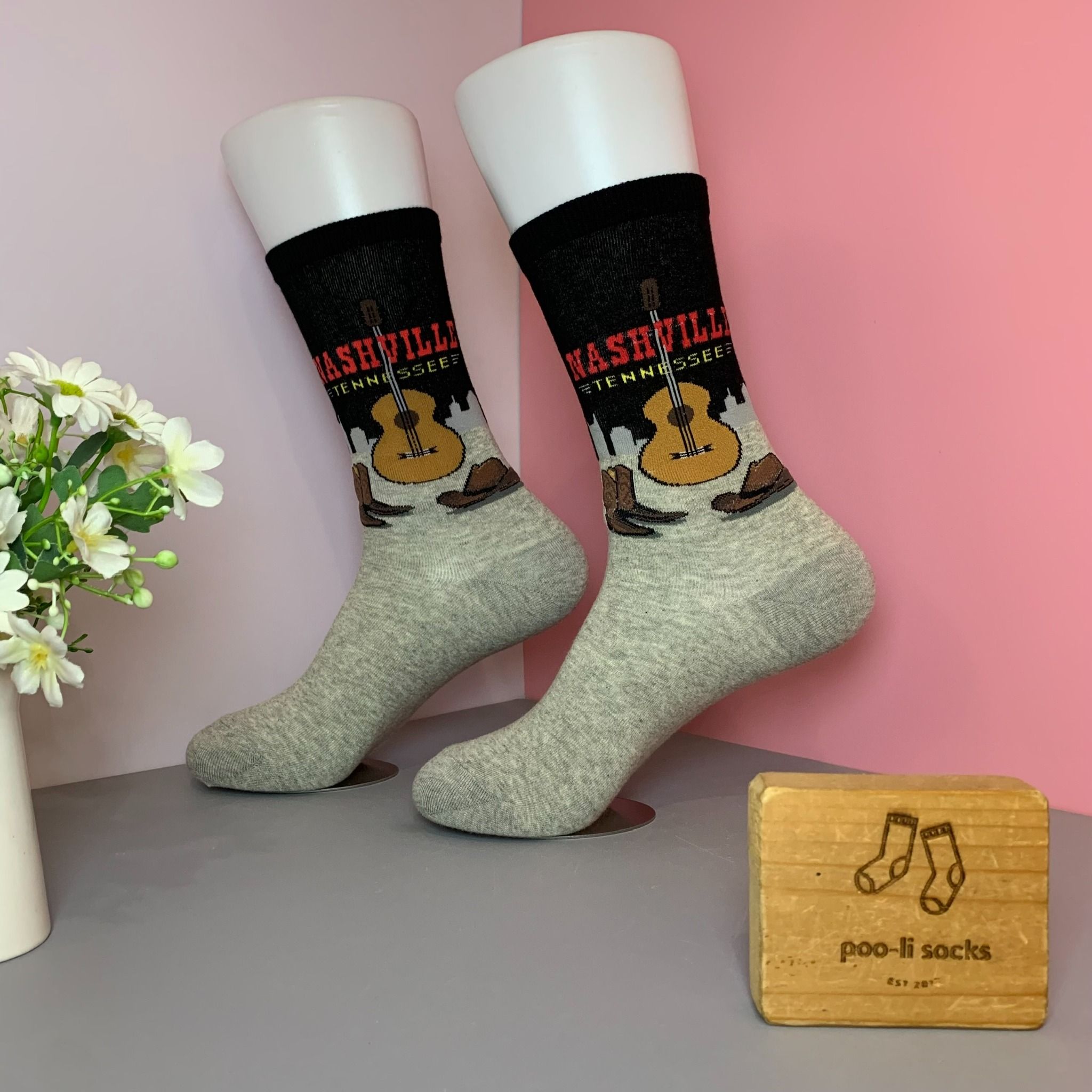 Vớ dài họa tiết đàn guitar đen xám