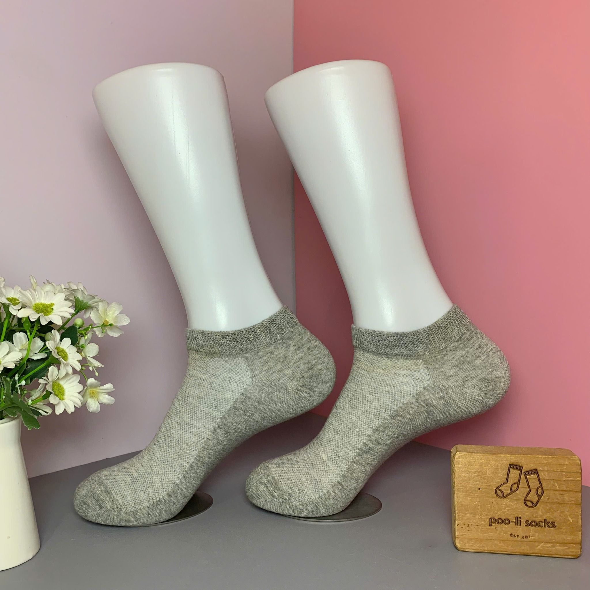 Vớ ngắn màu trơn xám nhạt