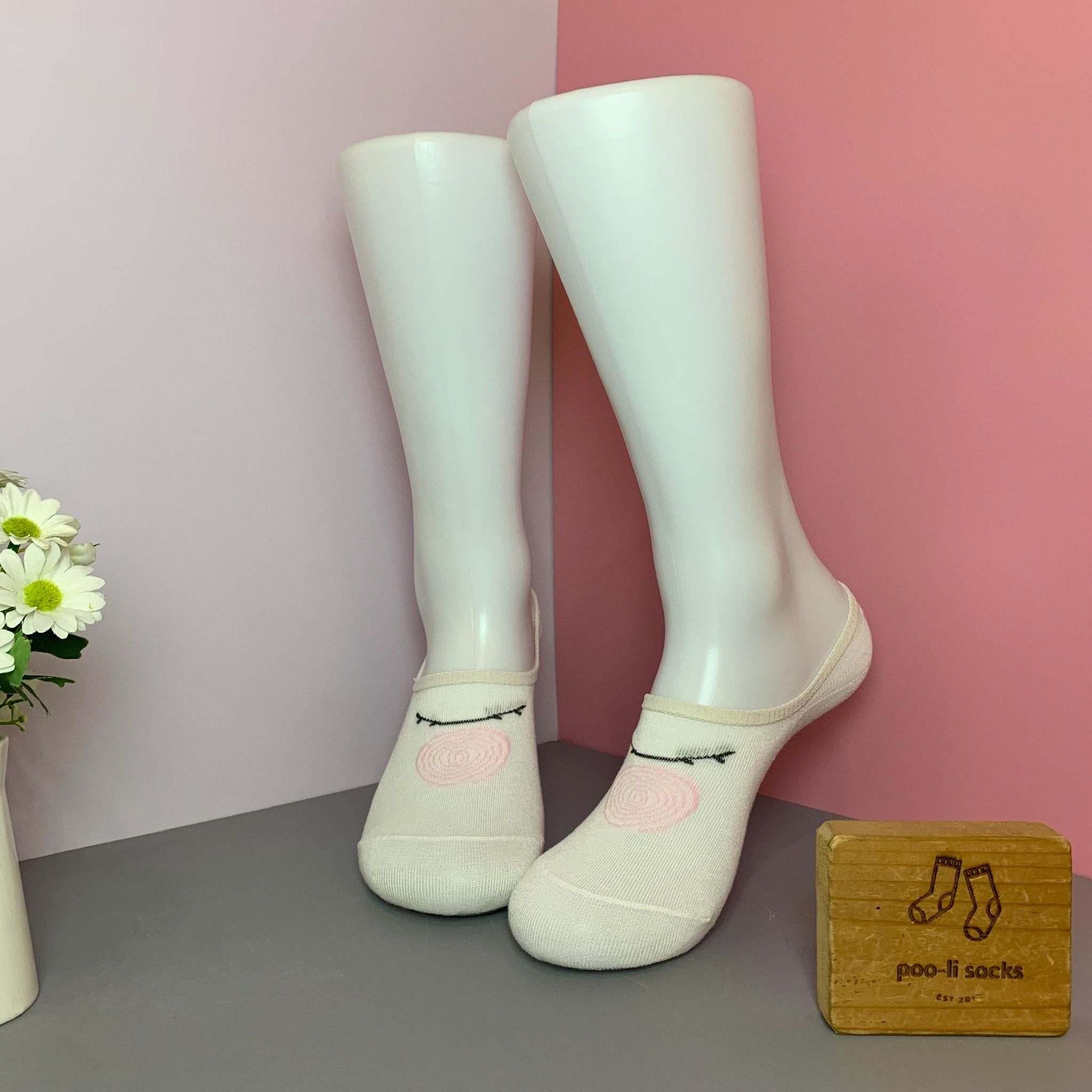 Vớ ngắn họa tiết xoáy màu hồng