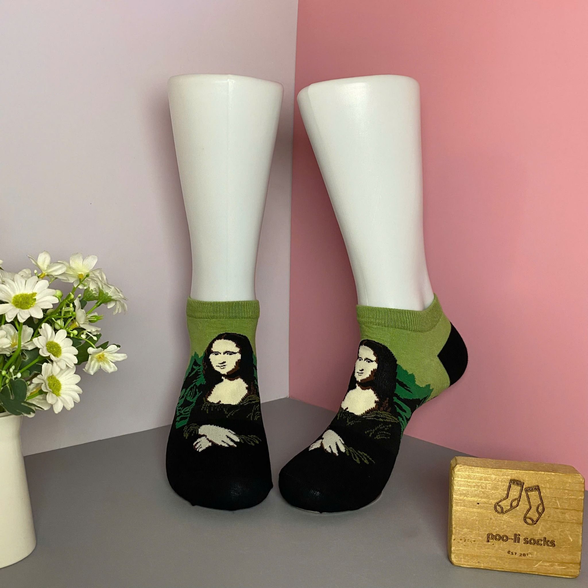 Vớ ngắn họa tiết nghệ thuật Mona Lisa xanh