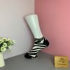 Vớ ngắn họa tiết nghệ thuật sọc vằn cổ xám