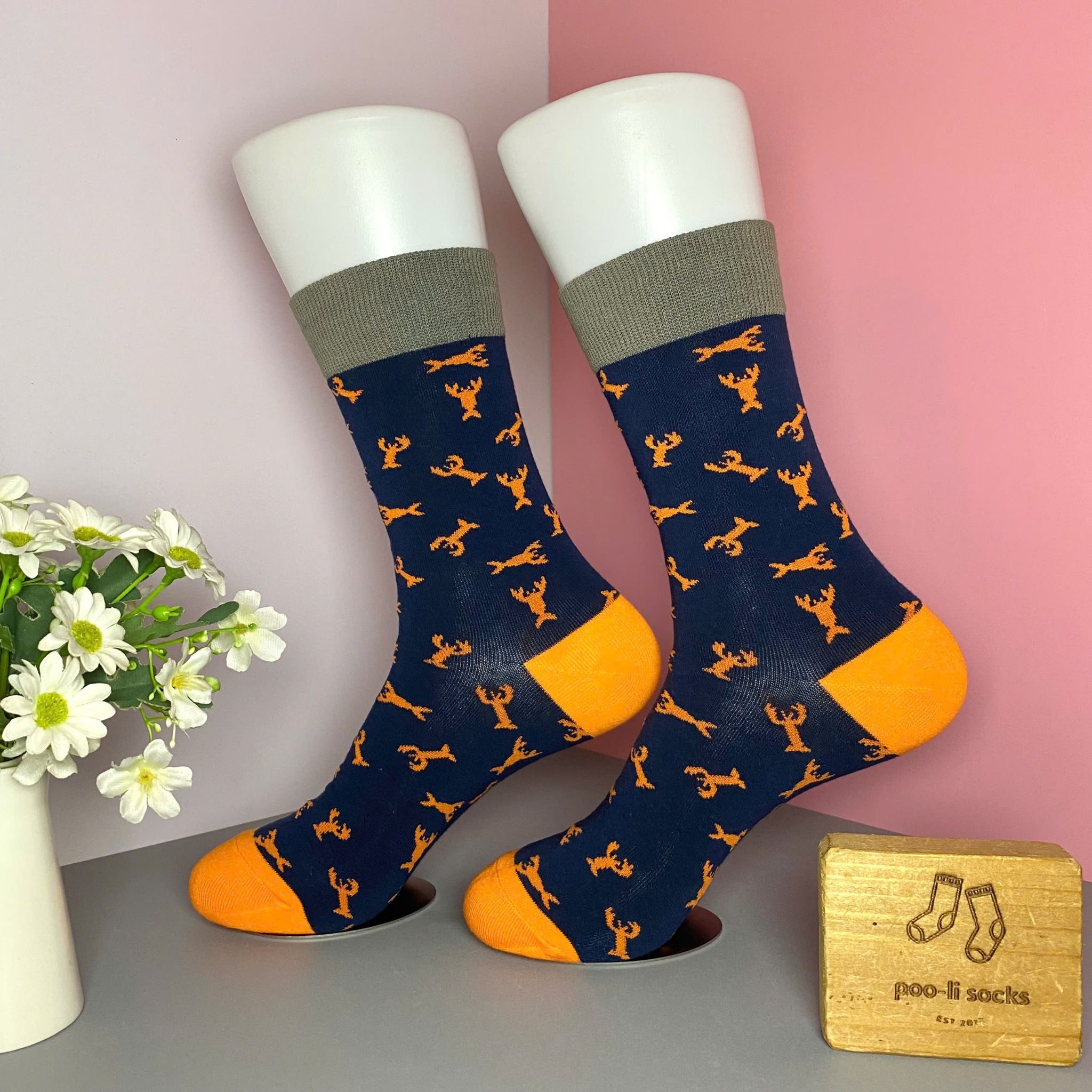 Vớ dài họa tiết tôm càng đỏ