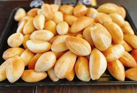  Bánh mỳ tươi mini - túi 20 chiếc 