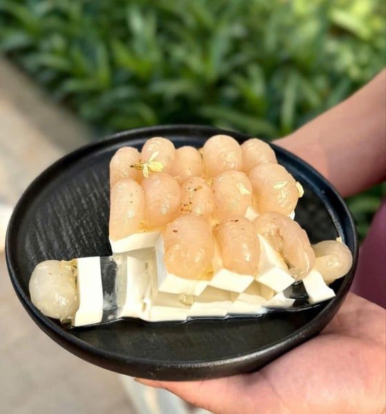  Thạch nhài nhãn 