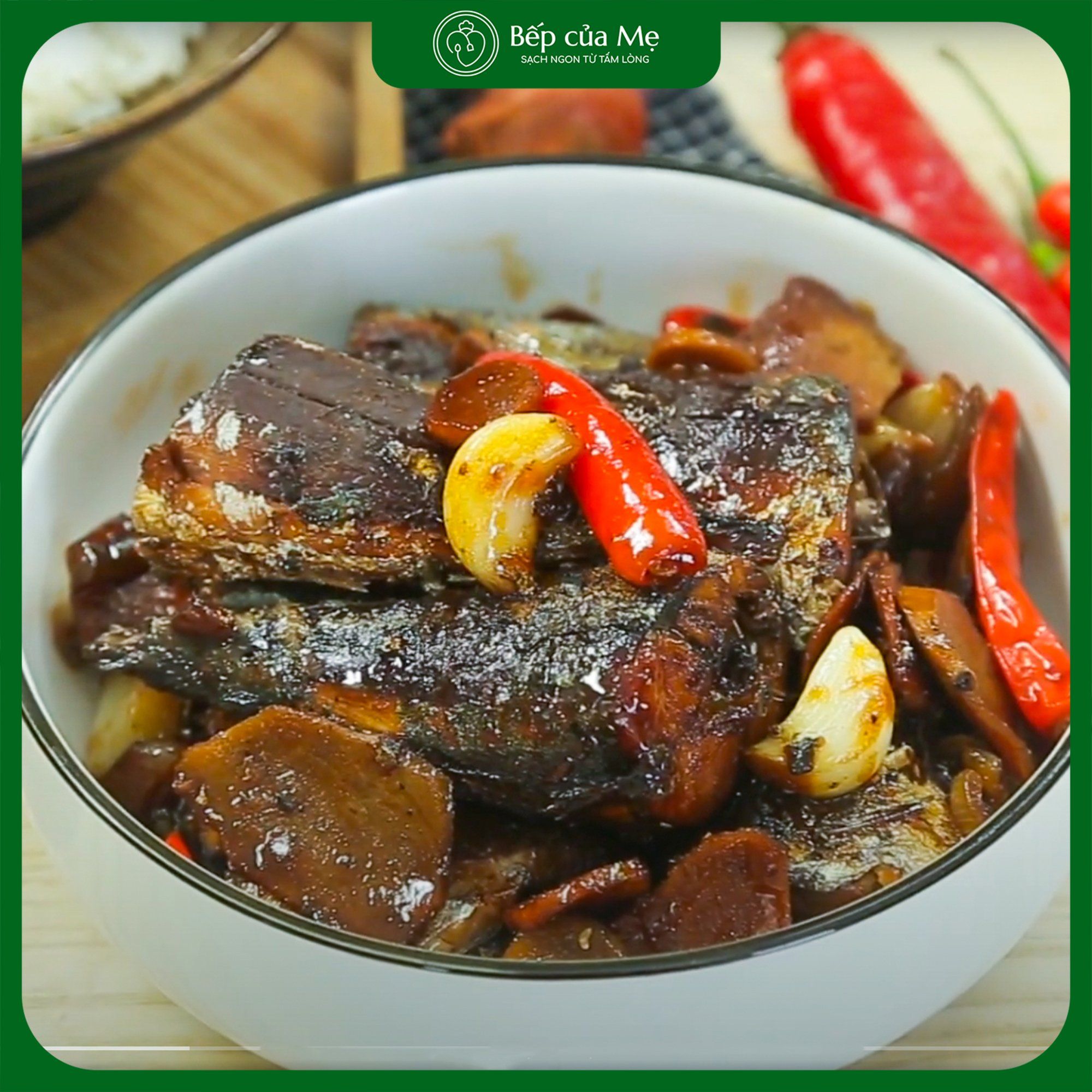  Cá nục kho giềng + thịt ba chỉ 