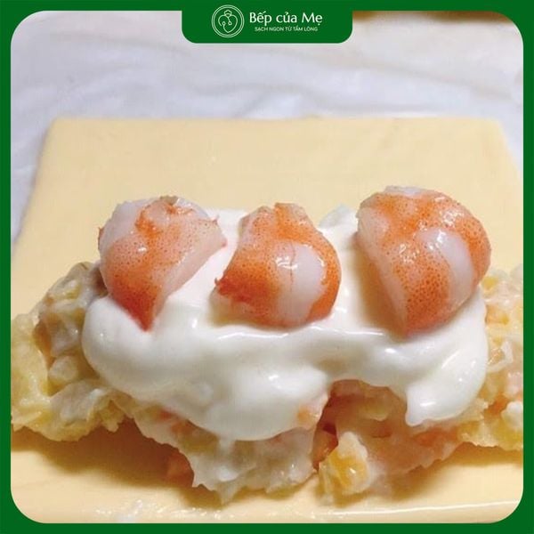  Nem bơ hải sản phô mai 