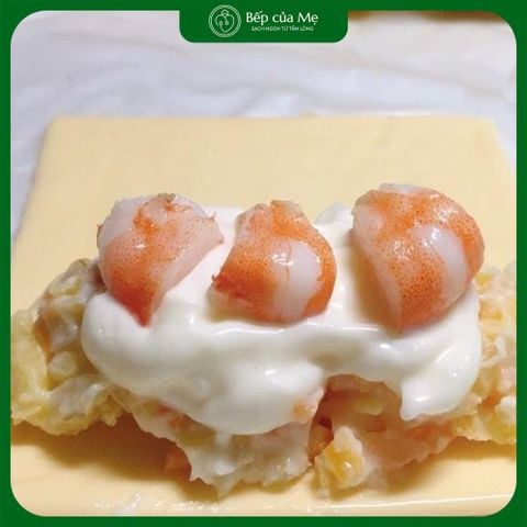  Nem bơ hải sản phô mai 
