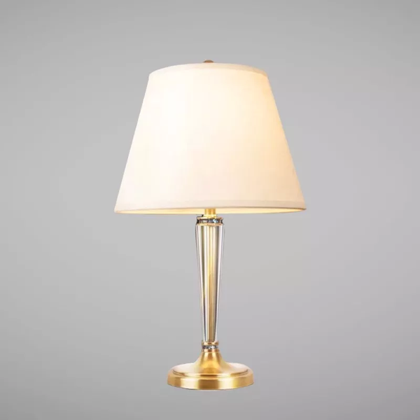 Đèn bàn chụp vải trắng, thân kim loại phối thủy tinh nghệ thuật DB-356