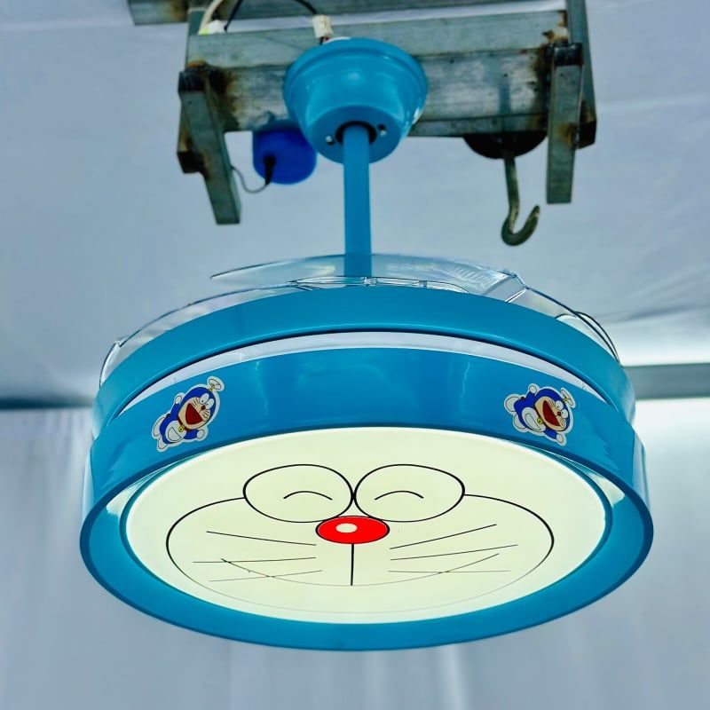 Quạt trần đèn thiết kế 4 cánh màu xanh họa tiết dễ thương cho bé QT-83