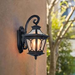 Đèn gắn tường ngoài trời cao cấp, thiết kế cổ điển VNT-522