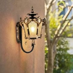 Đèn gắn tường ngoài trời cao cấp, thiết kế cổ điển VNT-588
