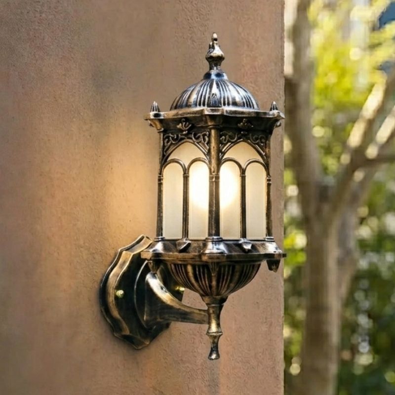 Đèn gắn tường ngoài trời giá rẻ, thiết kế cổ điển VNT-509