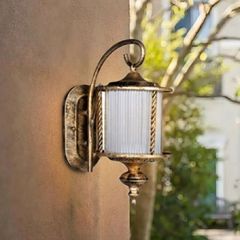Đèn gắn tường ngoài trời giá rẻ, thiết kế cổ điển VNT-570