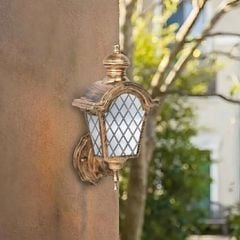 Đèn gắn tường ngoài trời giá rẻ, thiết kế cổ điển VNT-593