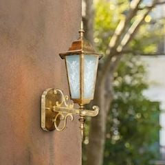 Đèn gắn tường ngoài trời giá rẻ, thiết kế cổ điển VNT-623