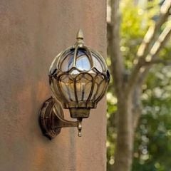 Đèn gắn tường ngoài trời giá rẻ, thiết kế cổ điển VNT-628
