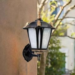 Đèn gắn tường ngoài trời, thiết kế cổ điển VNT-582