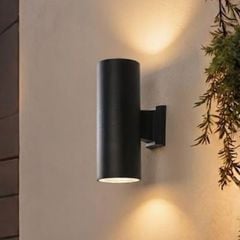Đèn tường Led hiện đại ngoài trời  kiểu trụ màu đen, hắt 2 đầu VNT-370Đ