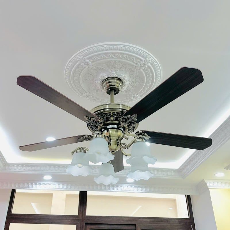 Quạt trần đèn, 5 cánh gỗ, thiết kế cổ điển QT-137