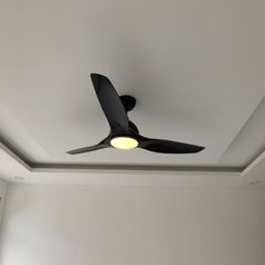 Quạt trần đèn thiết kế 3 cánh màu đen tối giản, hiện đại QT-112