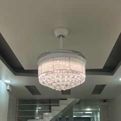 Quạt trần thiết kế 4 cánh tích hợp đèn pha lê sang trọng, hiện đại QT-85