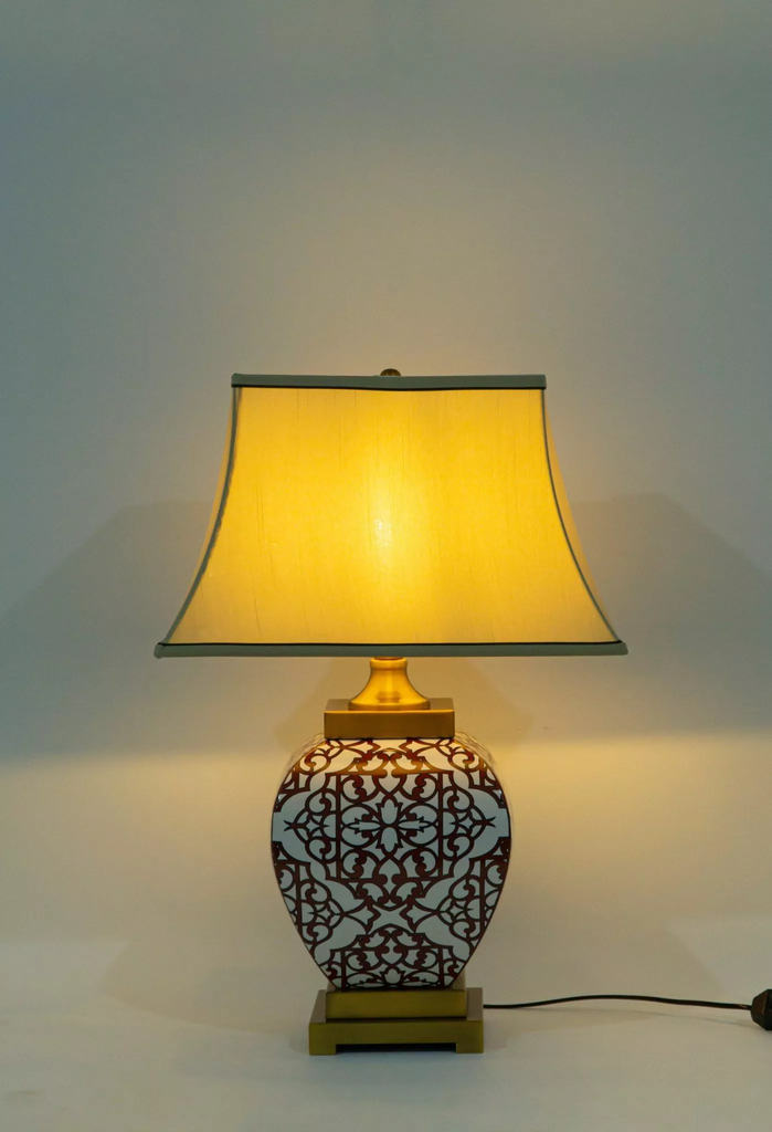 Đèn bàn thân sứ, hoa văn phong cách Indochine DB-710