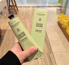 Kem dưỡng tay L'Occitane Amande Sublime Hand Cream 150ml (Xanh lá)