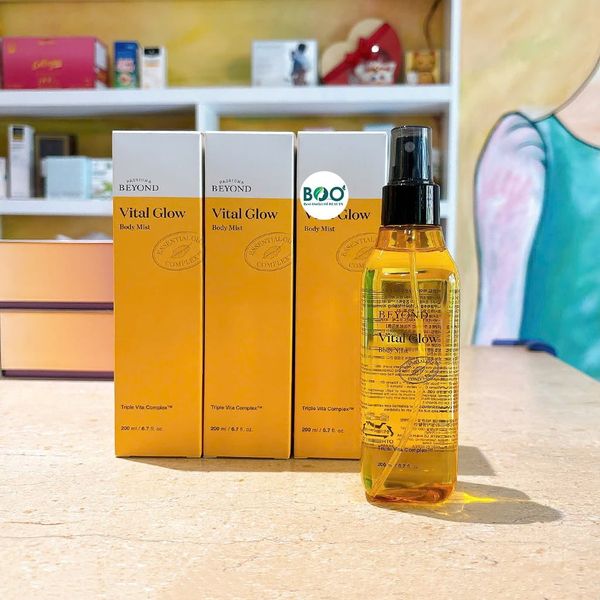 Xịt dưỡng hương nước hoa Beyond Vital Glow Body Mist 200ml