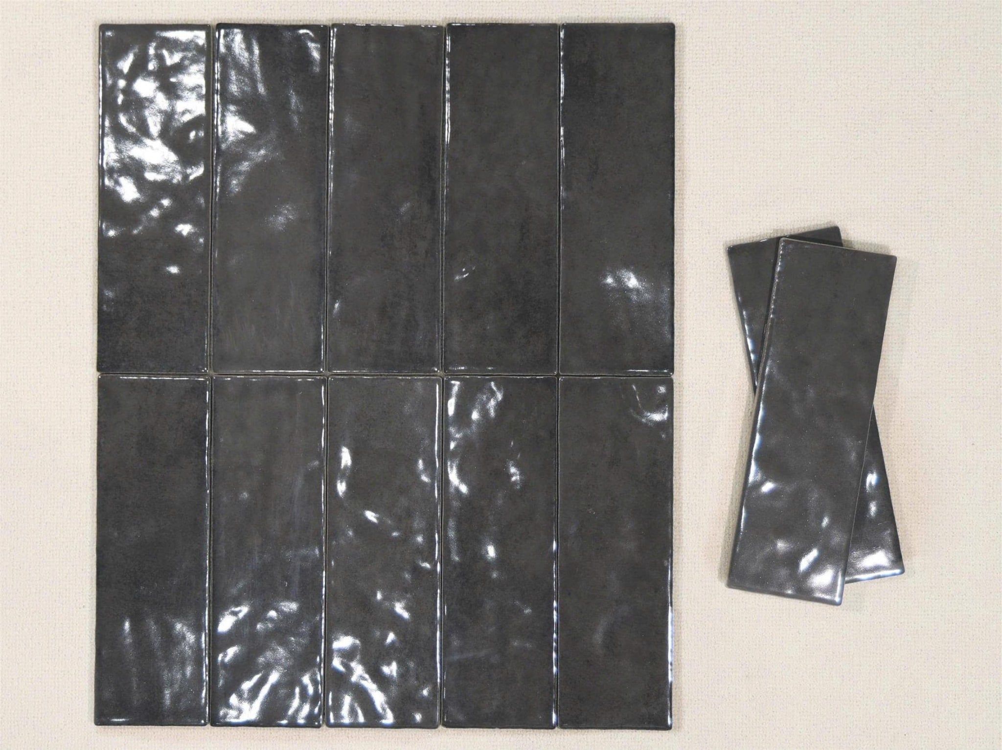 Gạch thẻ xương đá xám đen bóng lượn Art752308G