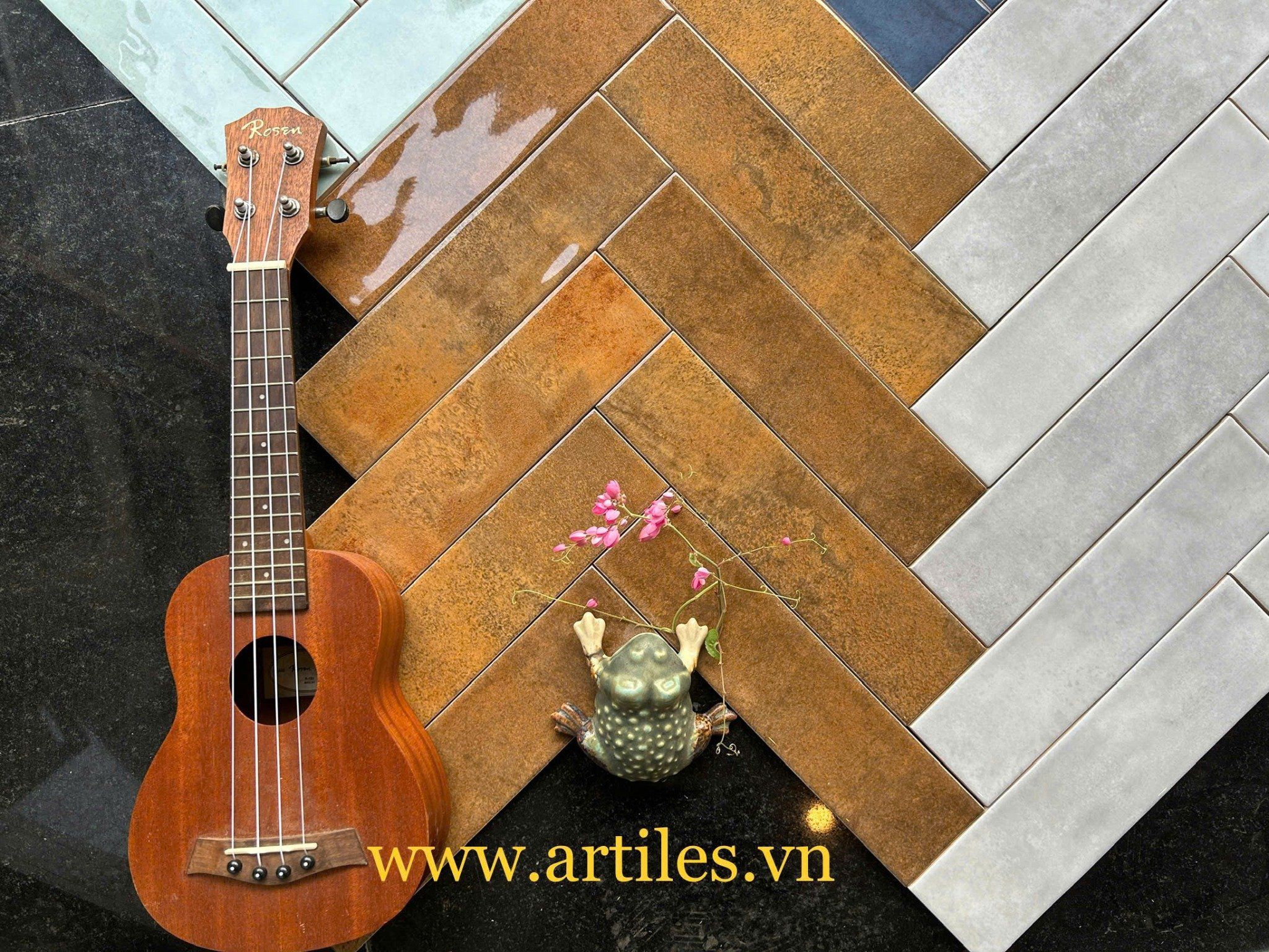 Gạch thẻ men gốm màu nâu đất ( nâu đồng) ArtF19