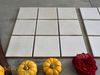 Gạch thẻ màu kem beige men mờ gợn sóng 100x100mm Art01M