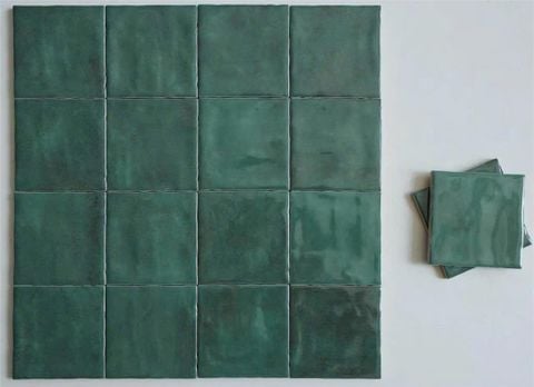  Gạch thẻ men bóng gợn 100x100mm màu xanh lá đậm 